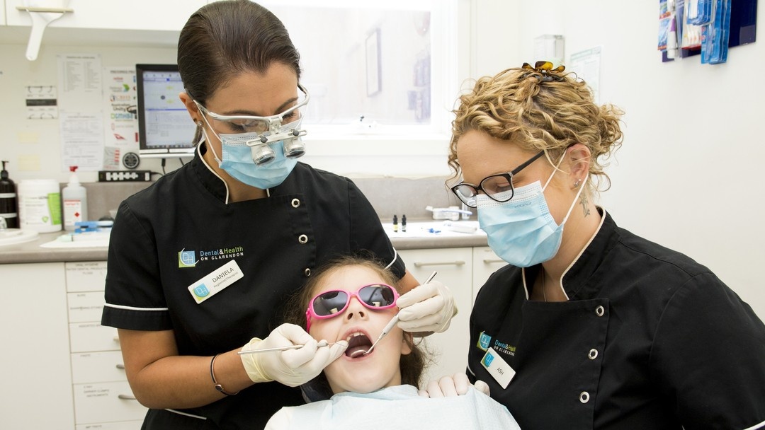 4 Tips to Ease Your Children into Their Dentist Visit