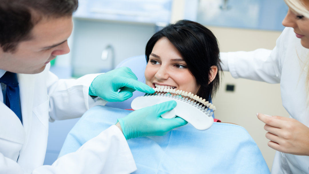 Teeth Whitening – Is It Worth Doing?