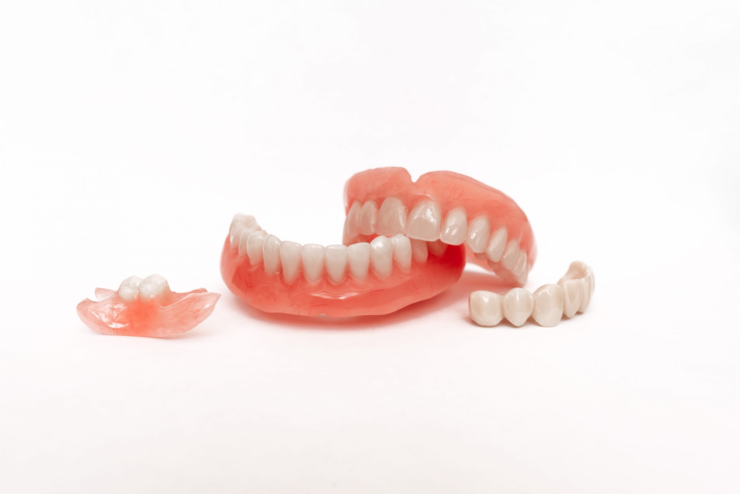 Common Signs That You Might Need Dentures